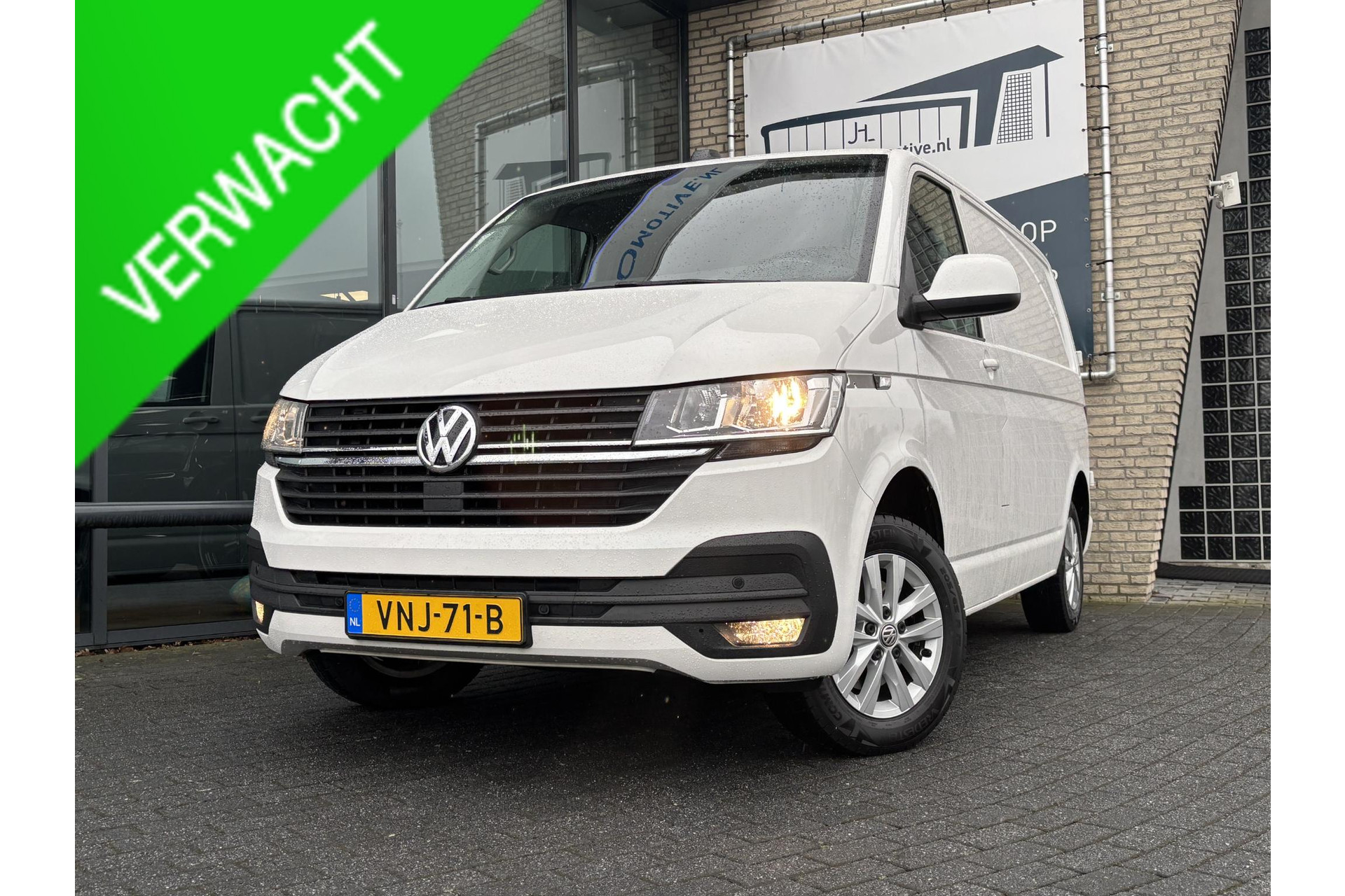 Volkswagen Transporter 2.0 TDI L1H1*AUTOM.*A/C*CRUISE*NAVI*HAAK*CARPLAY*